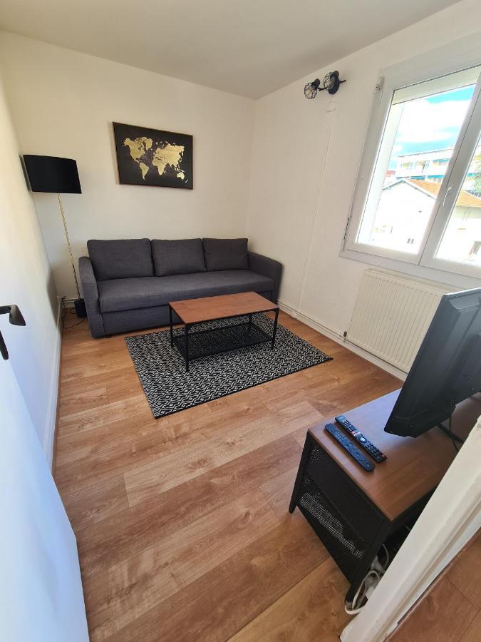 Apartamento T2 rénové avec parking gratuit sur place Valence  Exterior foto